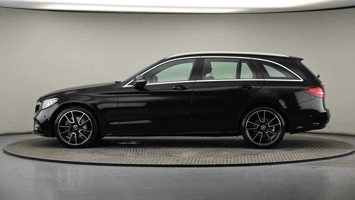 Mercedes-Benz C Class Image 23
