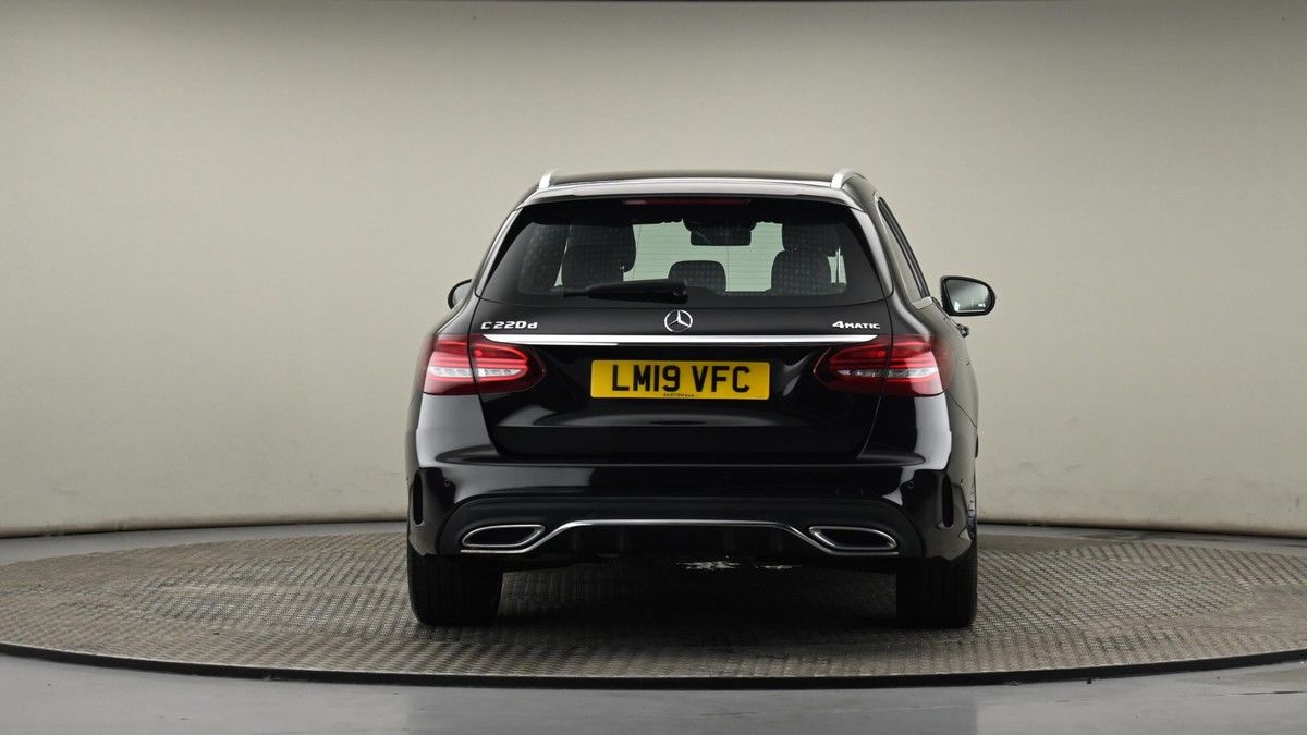 Mercedes-Benz C Class Image 25