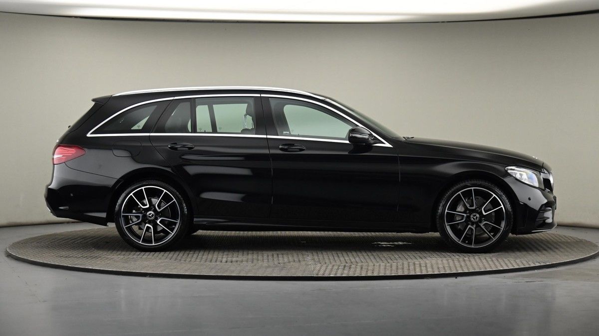 Mercedes-Benz C Class Image 27