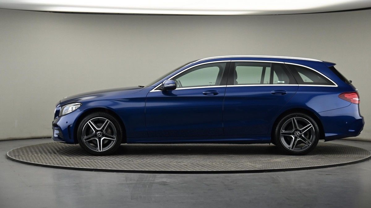 Mercedes-Benz C Class Image 23
