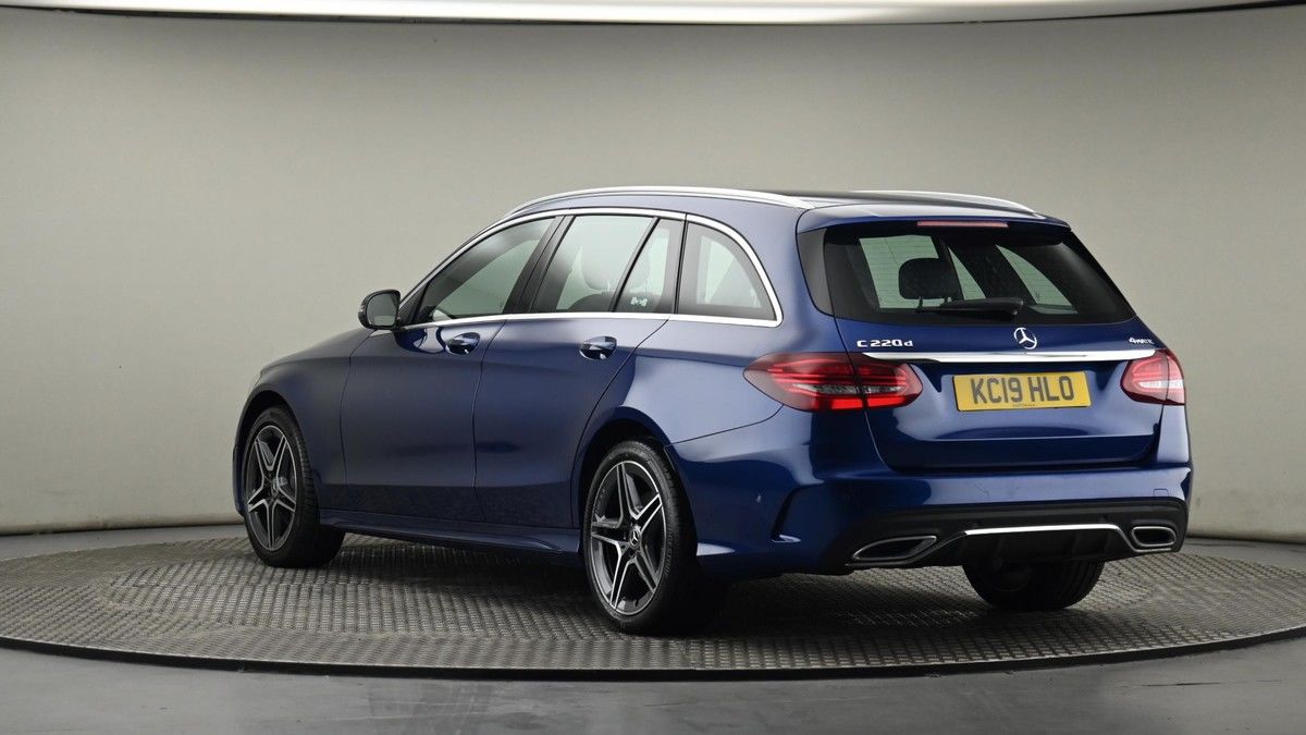 Mercedes-Benz C Class Image 24
