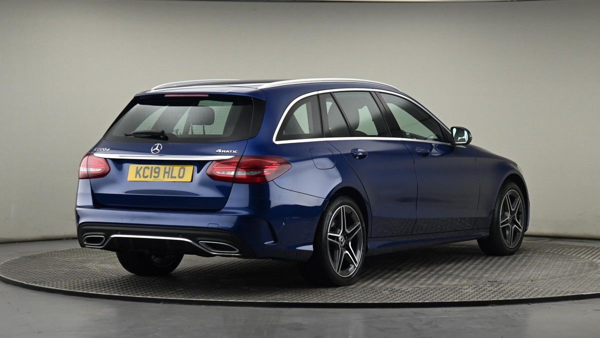 Mercedes-Benz C Class Image 26