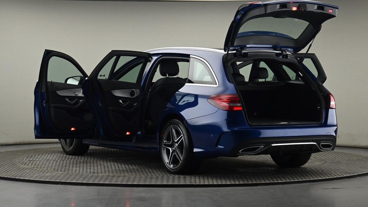 Mercedes-Benz C Class Image 29