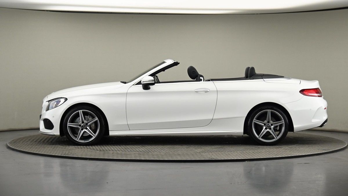 Mercedes-Benz C Class Image 22
