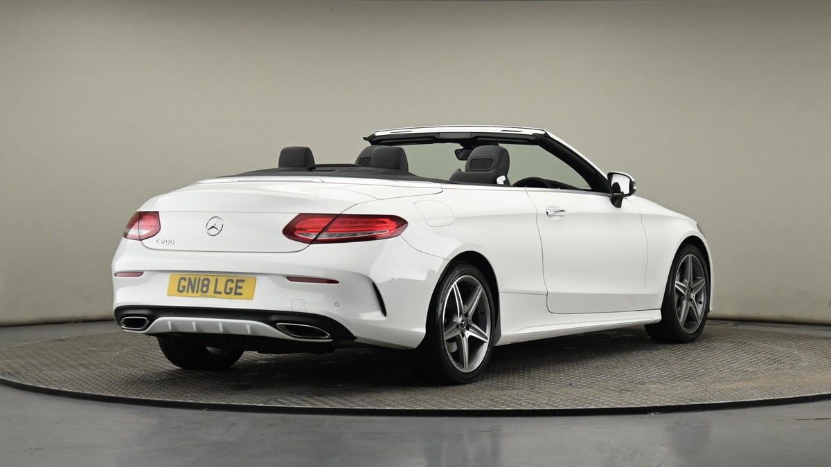 Mercedes-Benz C Class Image 25