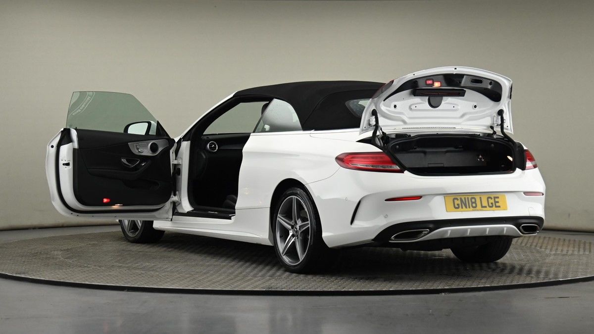 Mercedes-Benz C Class Image 28