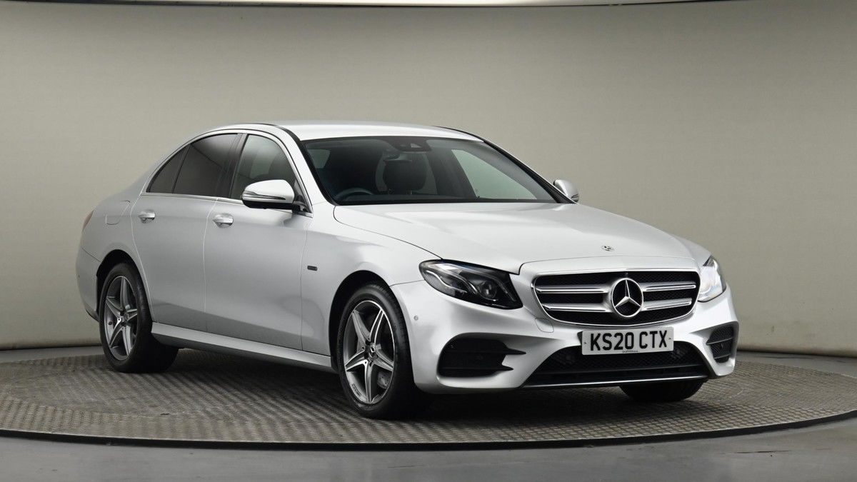 Mercedes-Benz E Class Sticky Header Image