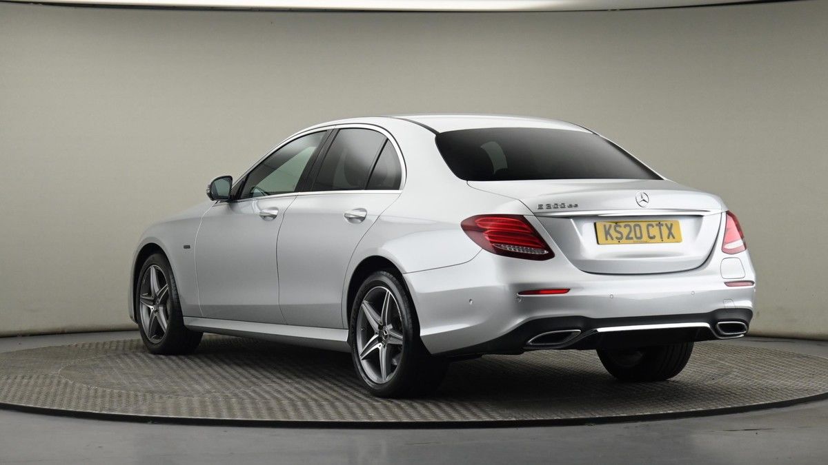 Mercedes-Benz E Class Image 23