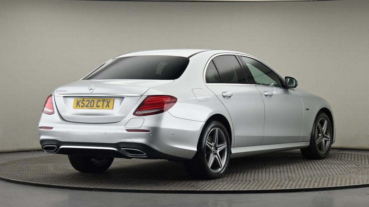 Mercedes-Benz E Class Image 25