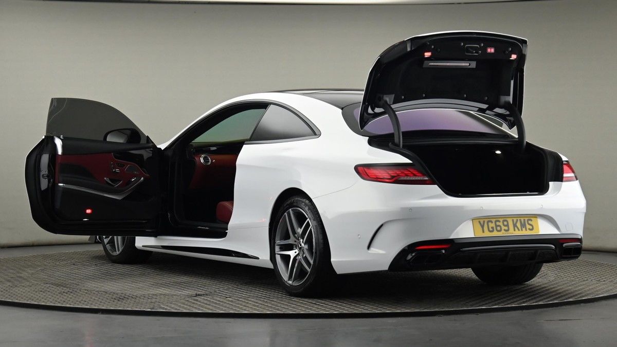 Mercedes-Benz S Class Image 29