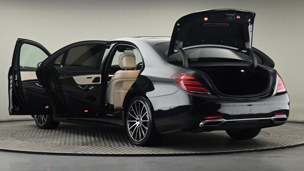 Mercedes-Benz S Class Image 29