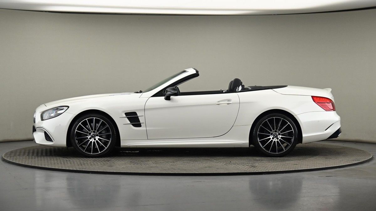 Mercedes-Benz SL Image 22