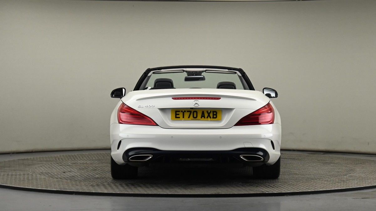 Mercedes-Benz SL Image 24
