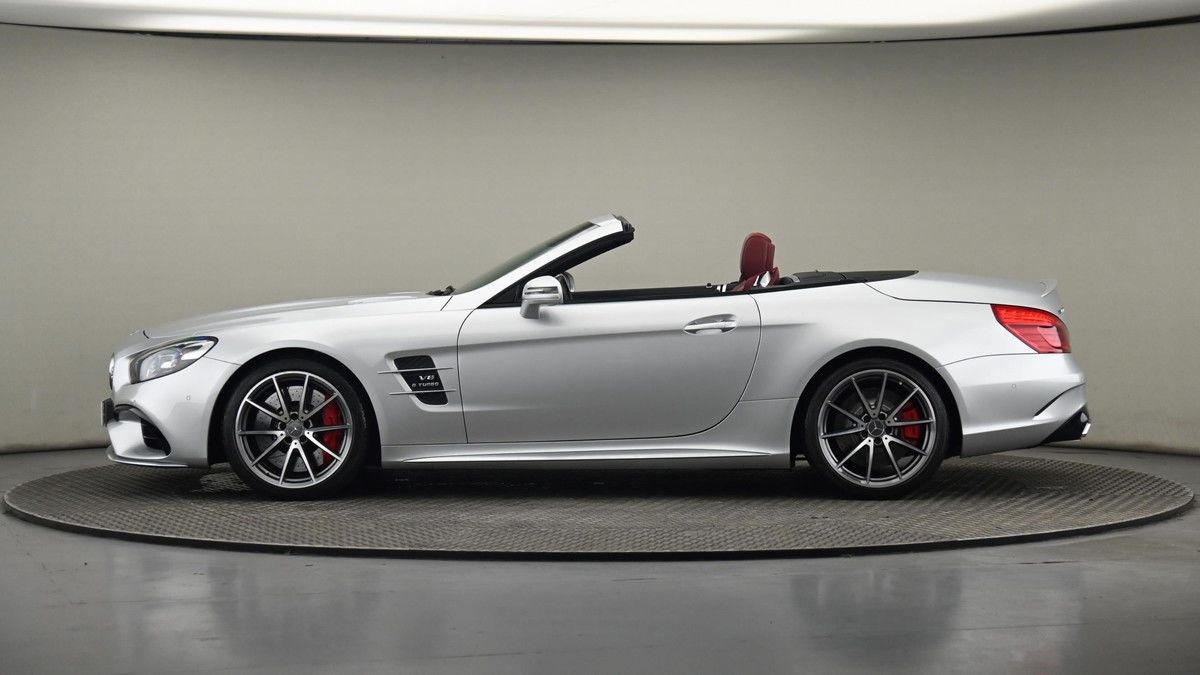 Mercedes-Benz SL Image 23