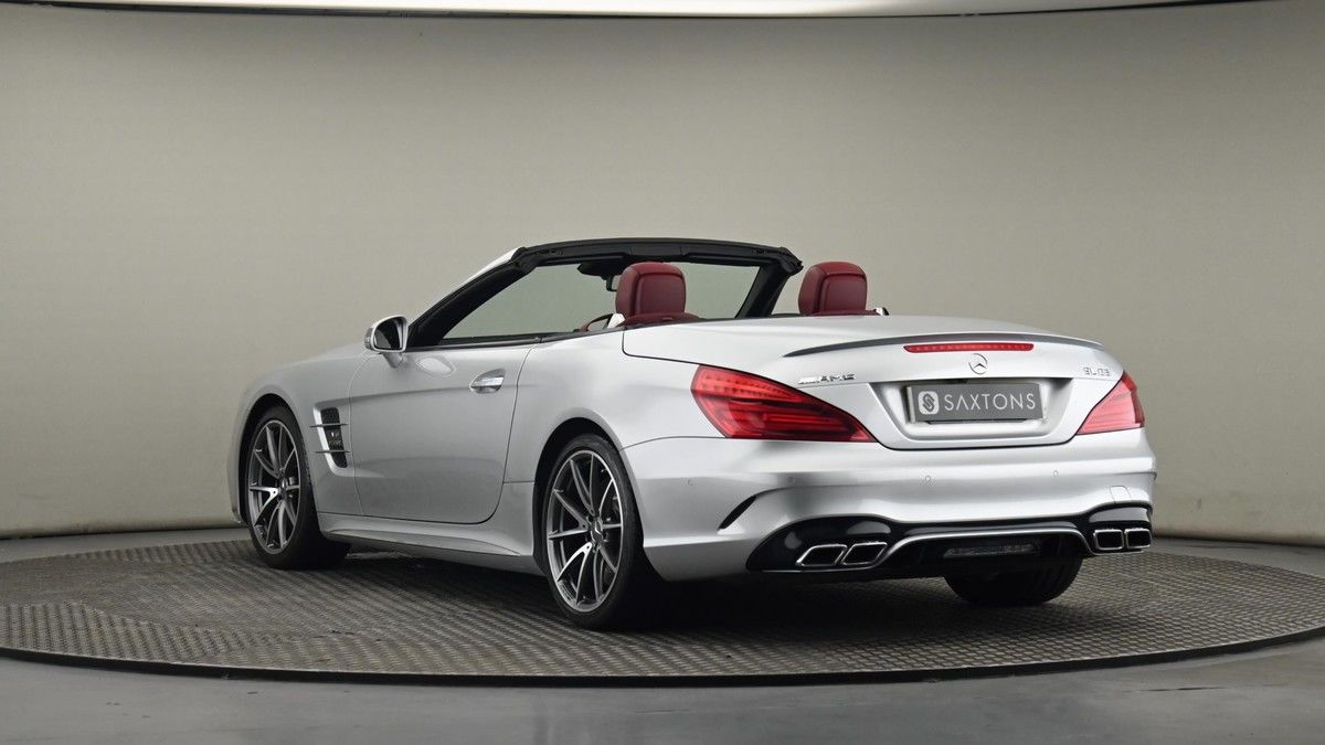 Mercedes-Benz SL Image 24