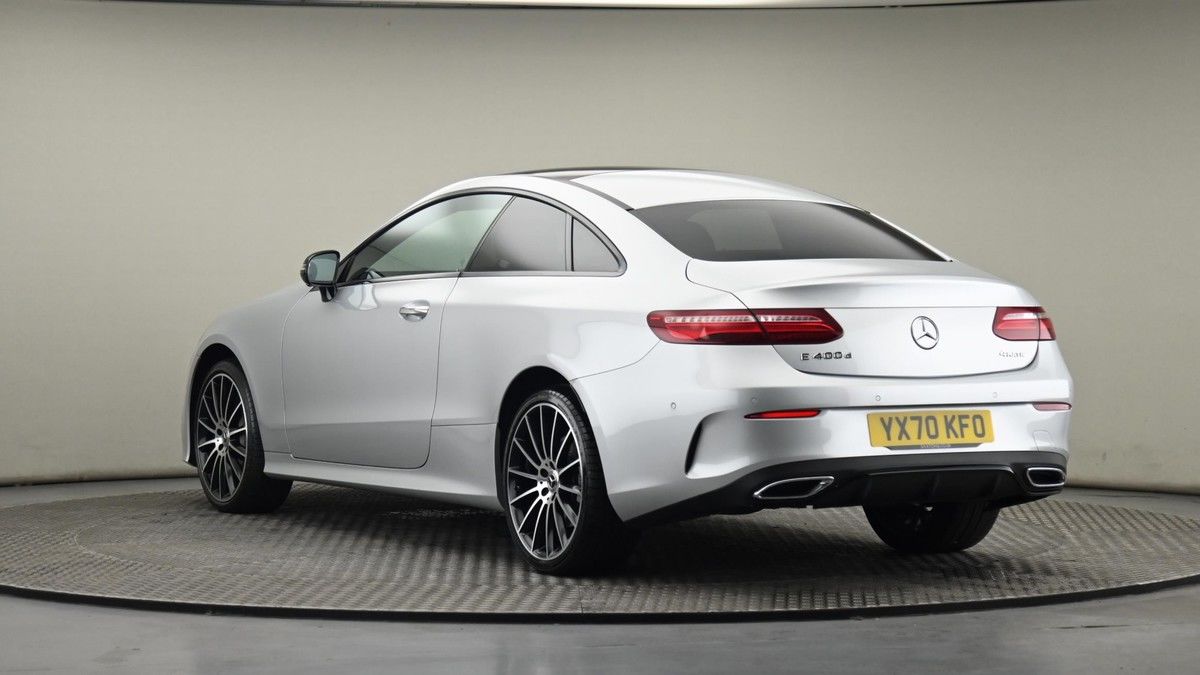 Mercedes-Benz E Class Image 24