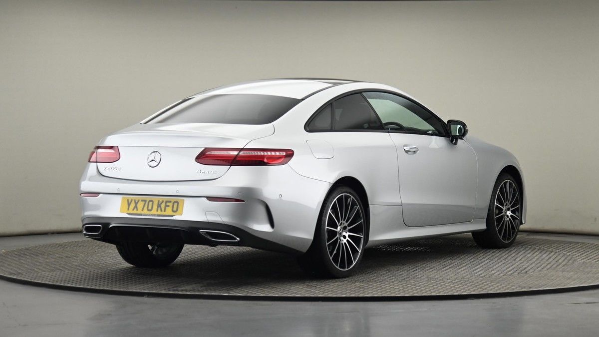 Mercedes-Benz E Class Image 26