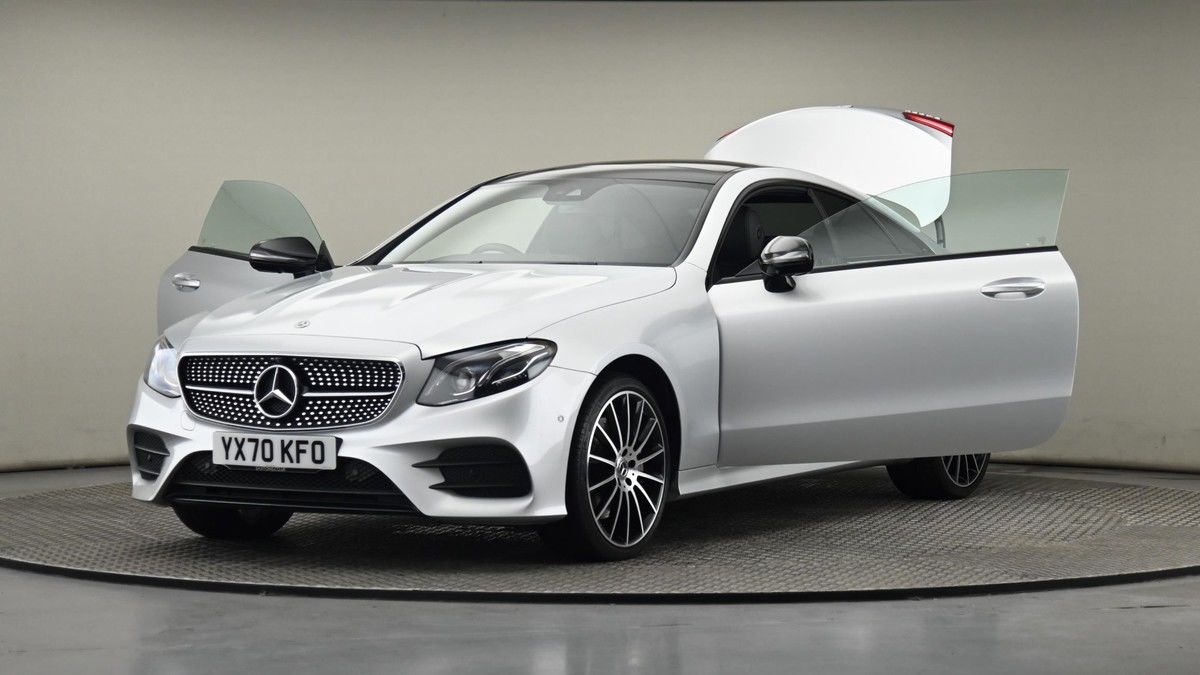 Mercedes-Benz E Class Image 28