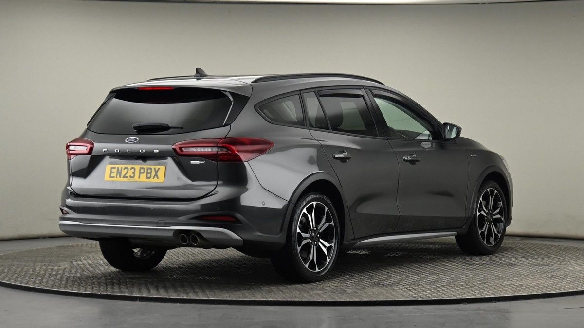 Ford Focus Image 26
