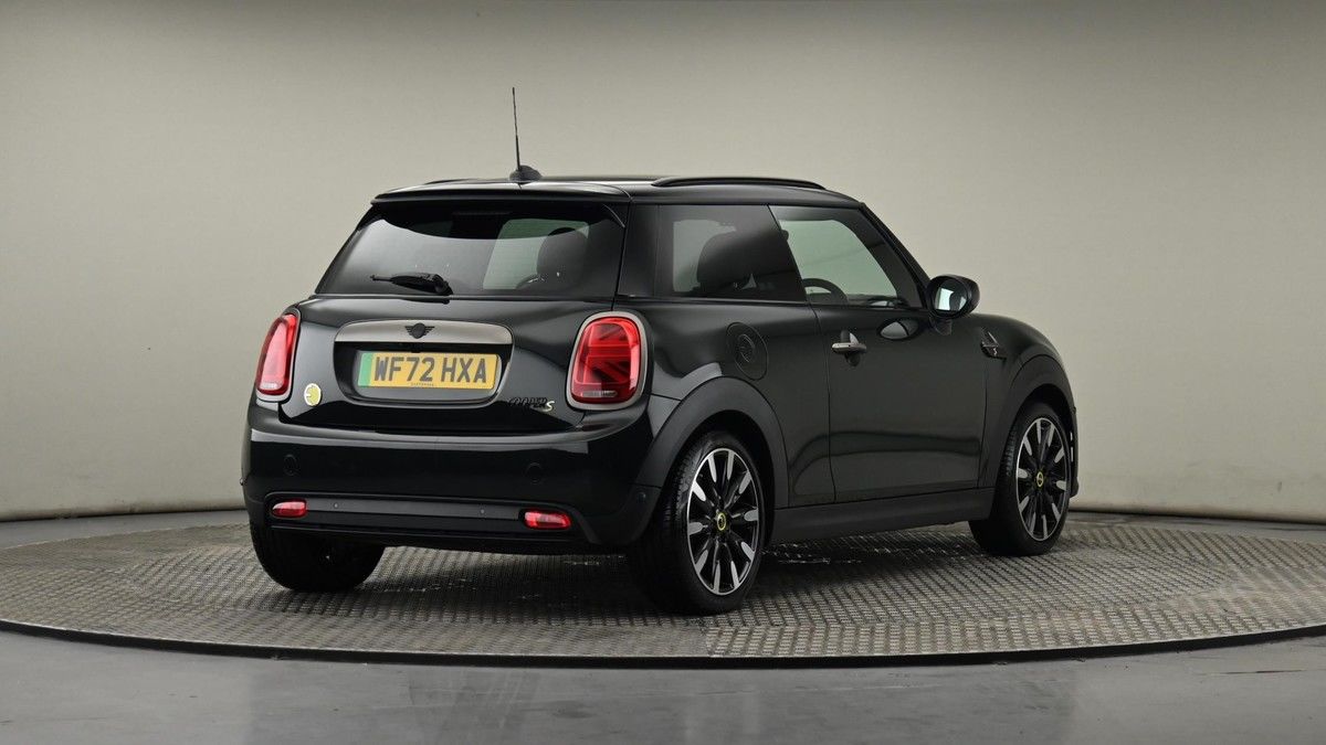 MINI Hatch Image 26