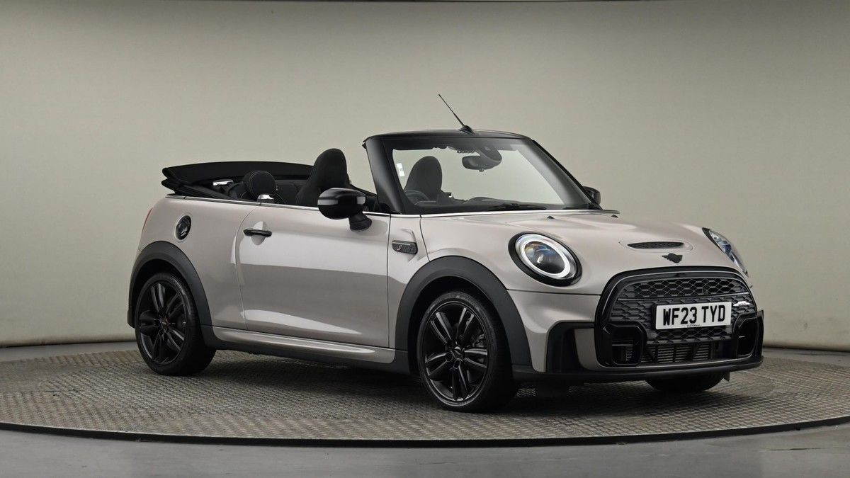 MINI Convertible Image 19