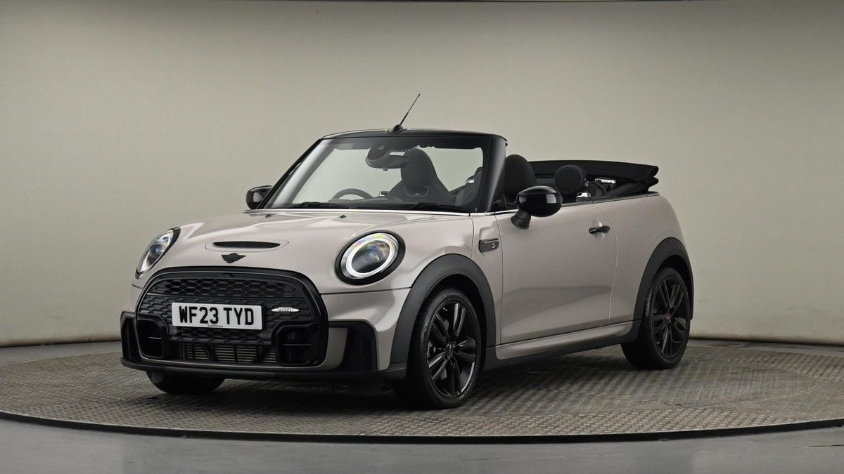 MINI Convertible Image 21