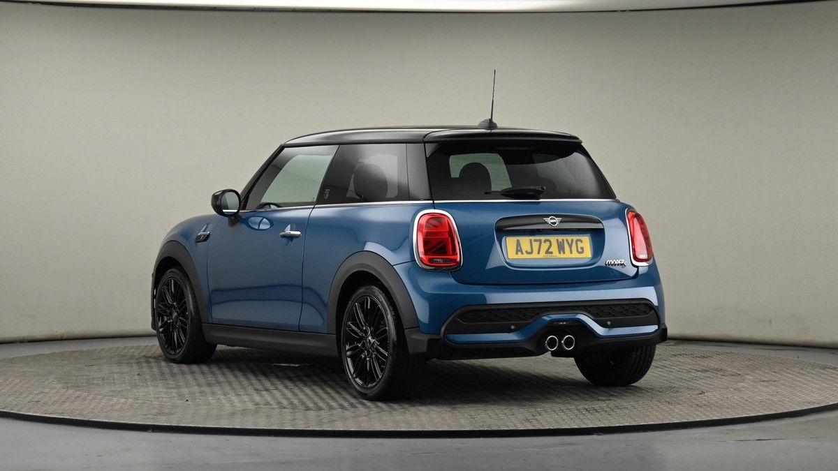 MINI Hatch Image 24