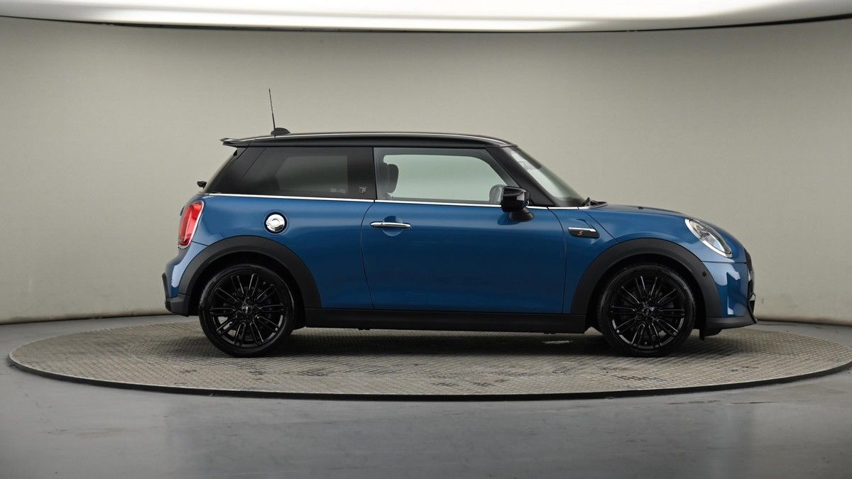 MINI Hatch Image 27