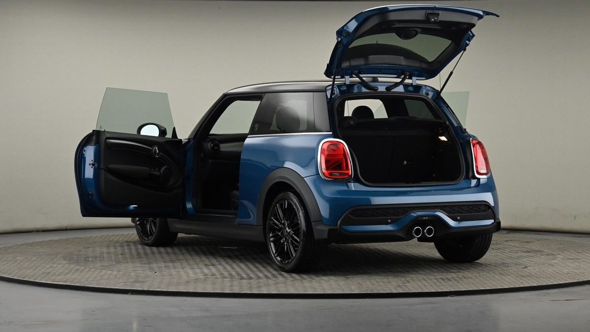MINI Hatch Image 29