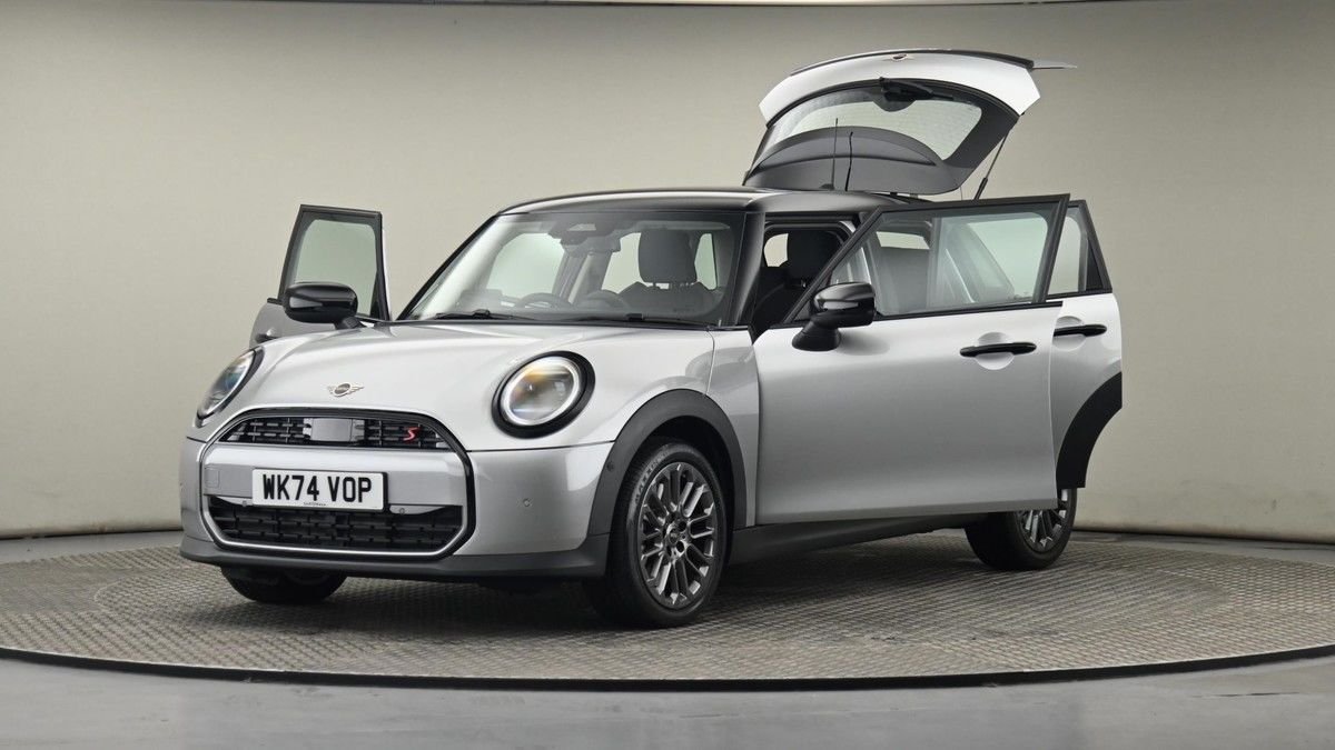 MINI Hatch Image 28