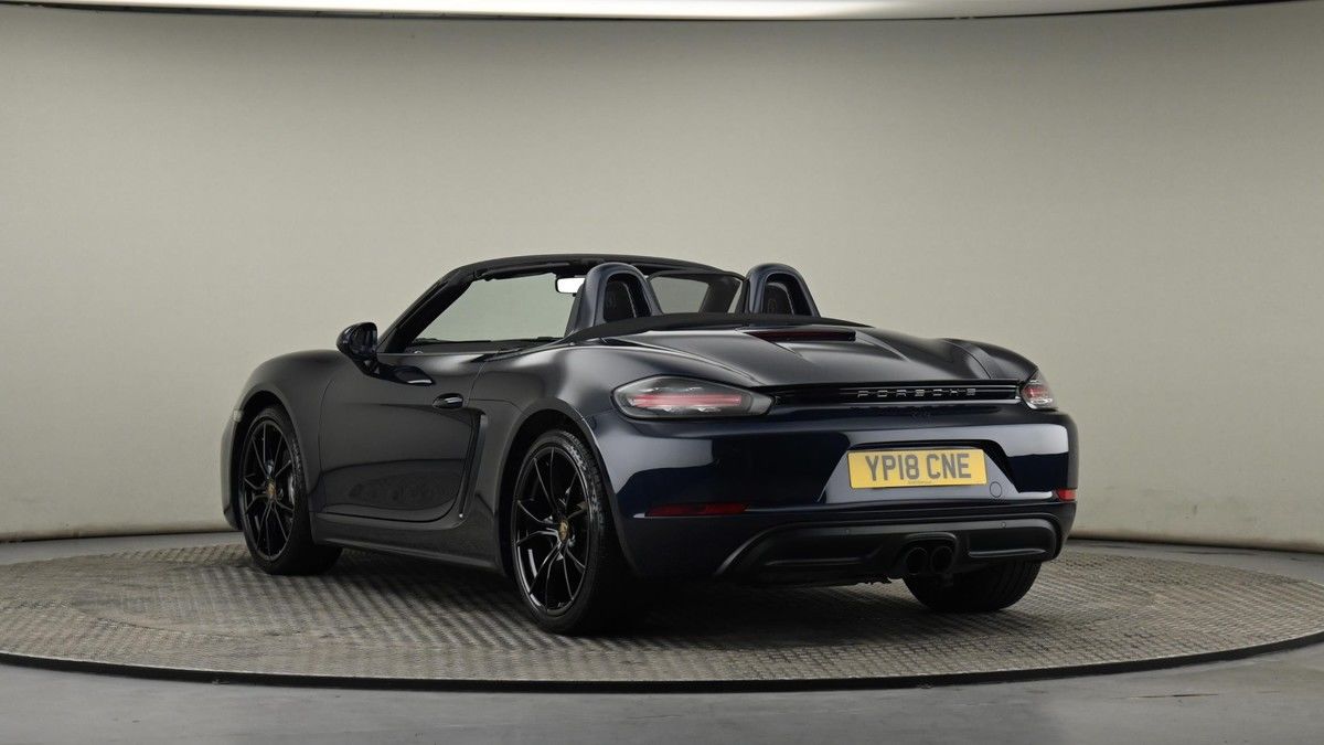 Porsche 718 Boxster Image 24