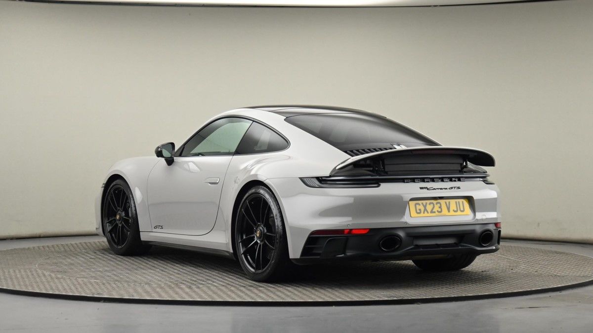 Porsche 911 Image 23