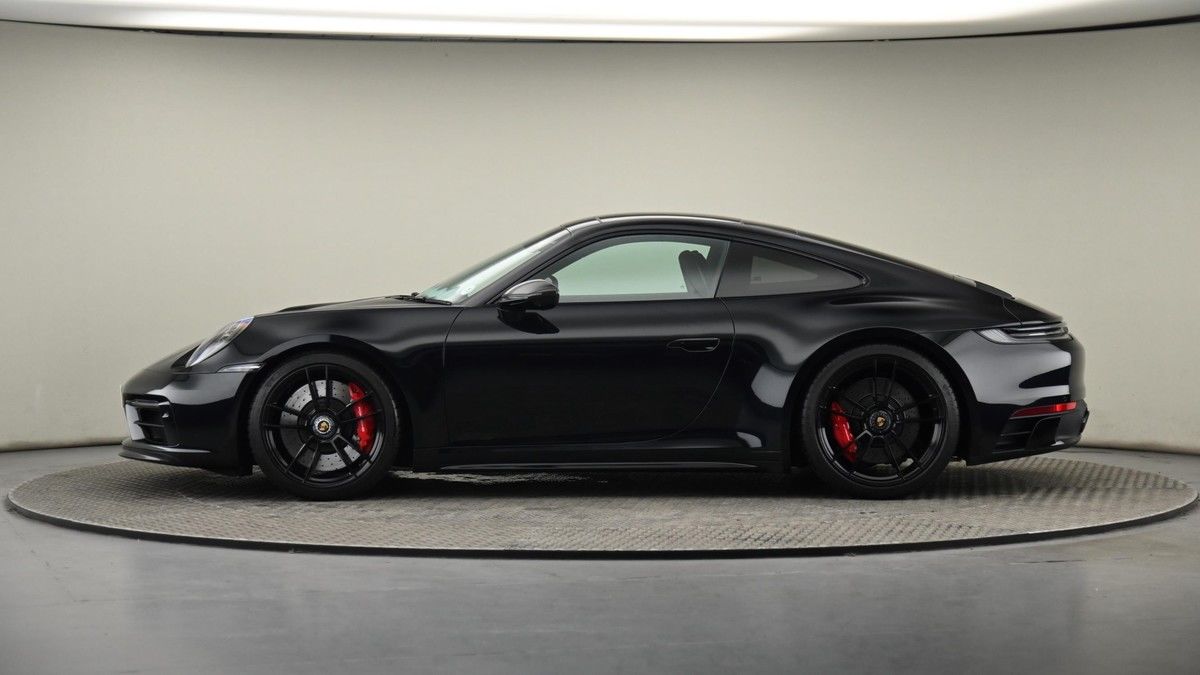 Porsche 911 Image 23