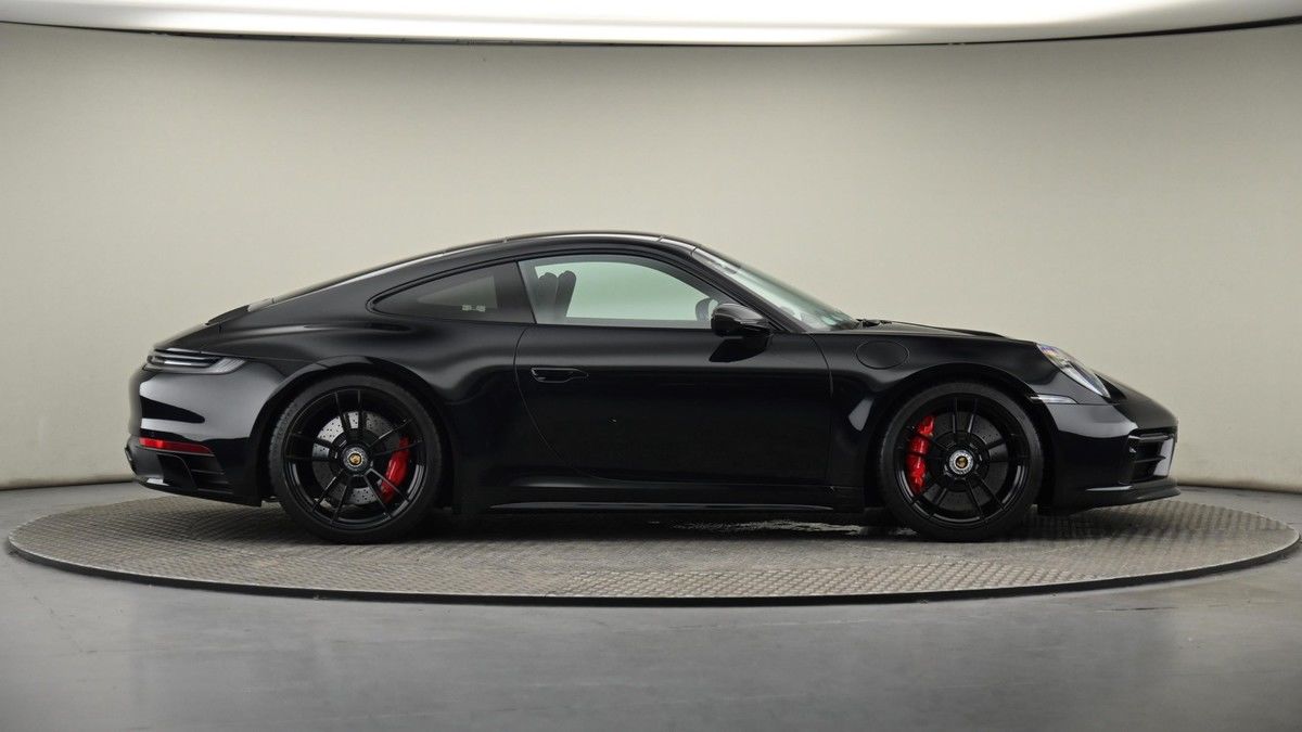 Porsche 911 Image 27