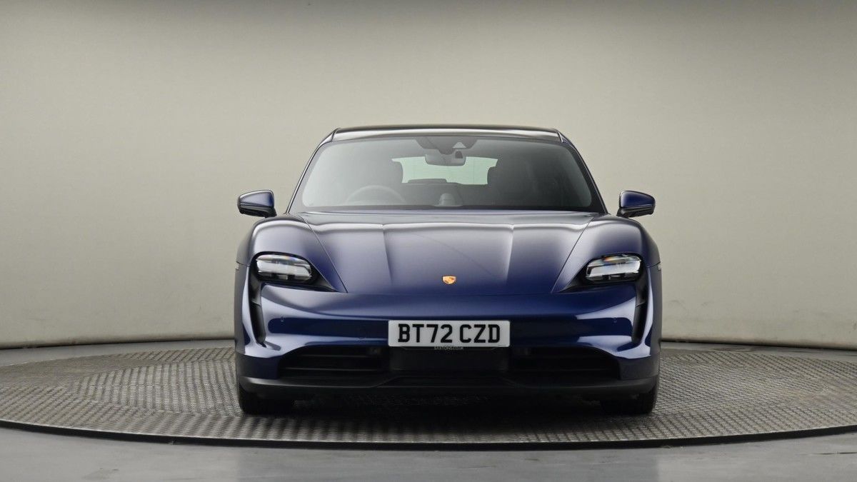 Porsche Taycan Image 21