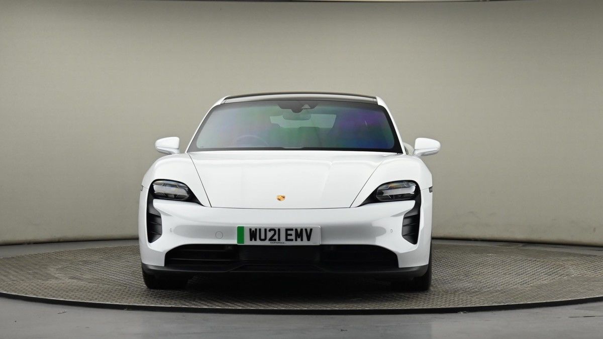 Porsche Taycan Image 21