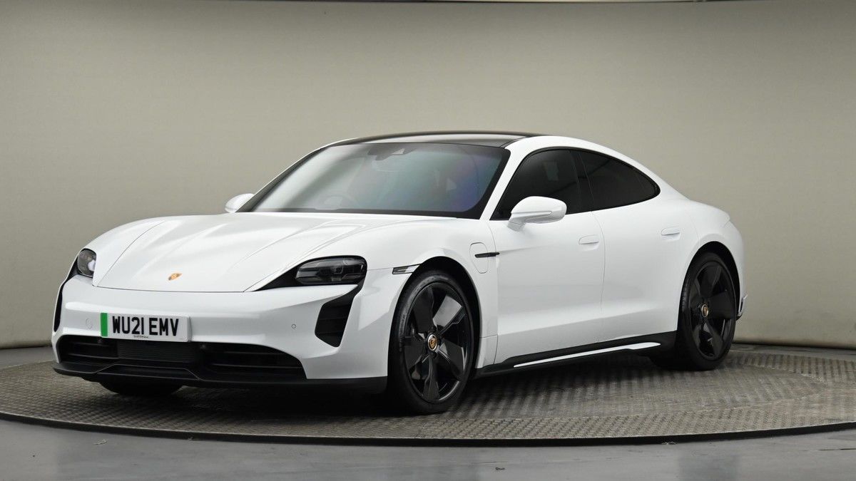 Porsche Taycan Image 22