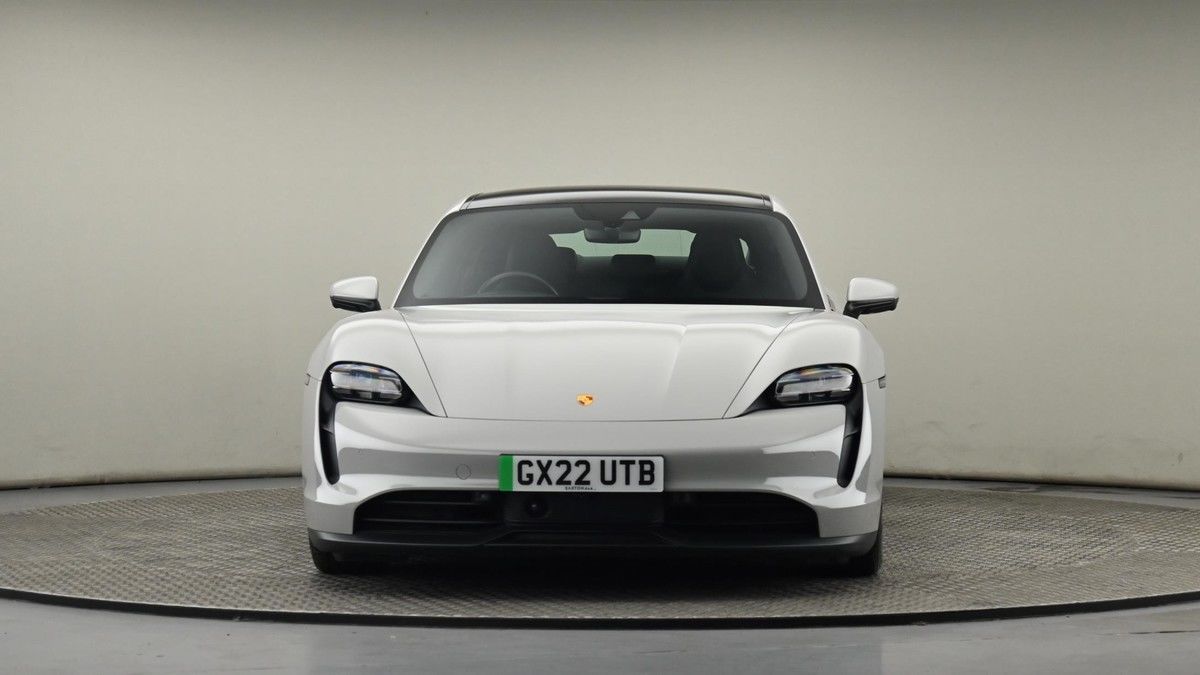 Porsche Taycan Image 21