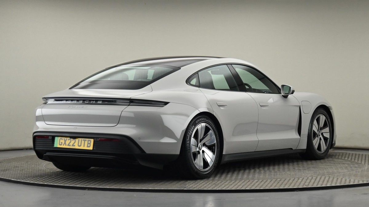Porsche Taycan Image 26