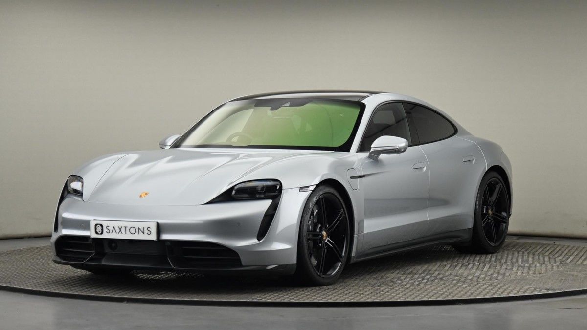 Porsche Taycan Image 22