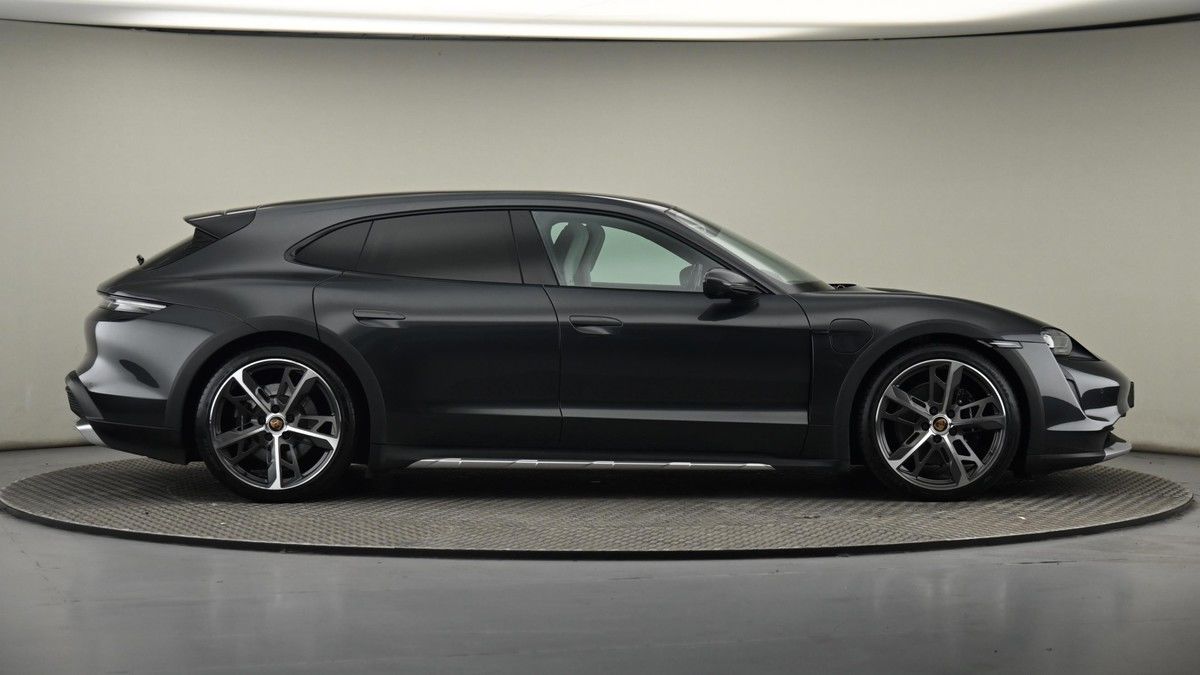 Porsche Taycan Image 27