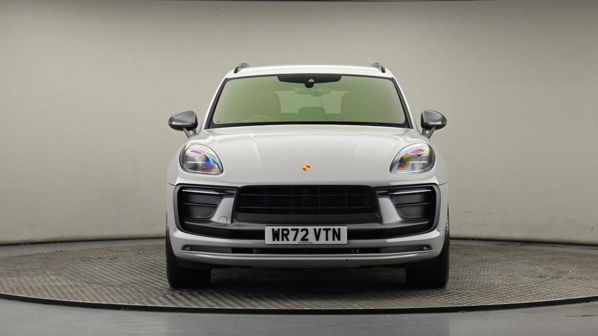 Porsche Macan Image 21