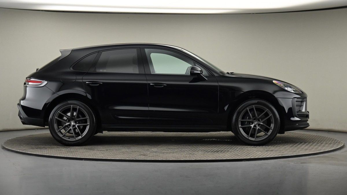 Porsche Macan Image 27