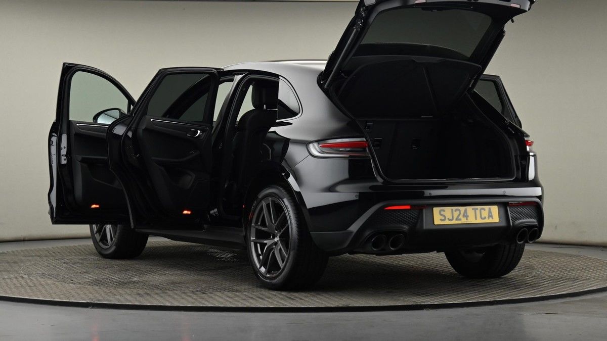 Porsche Macan Image 29