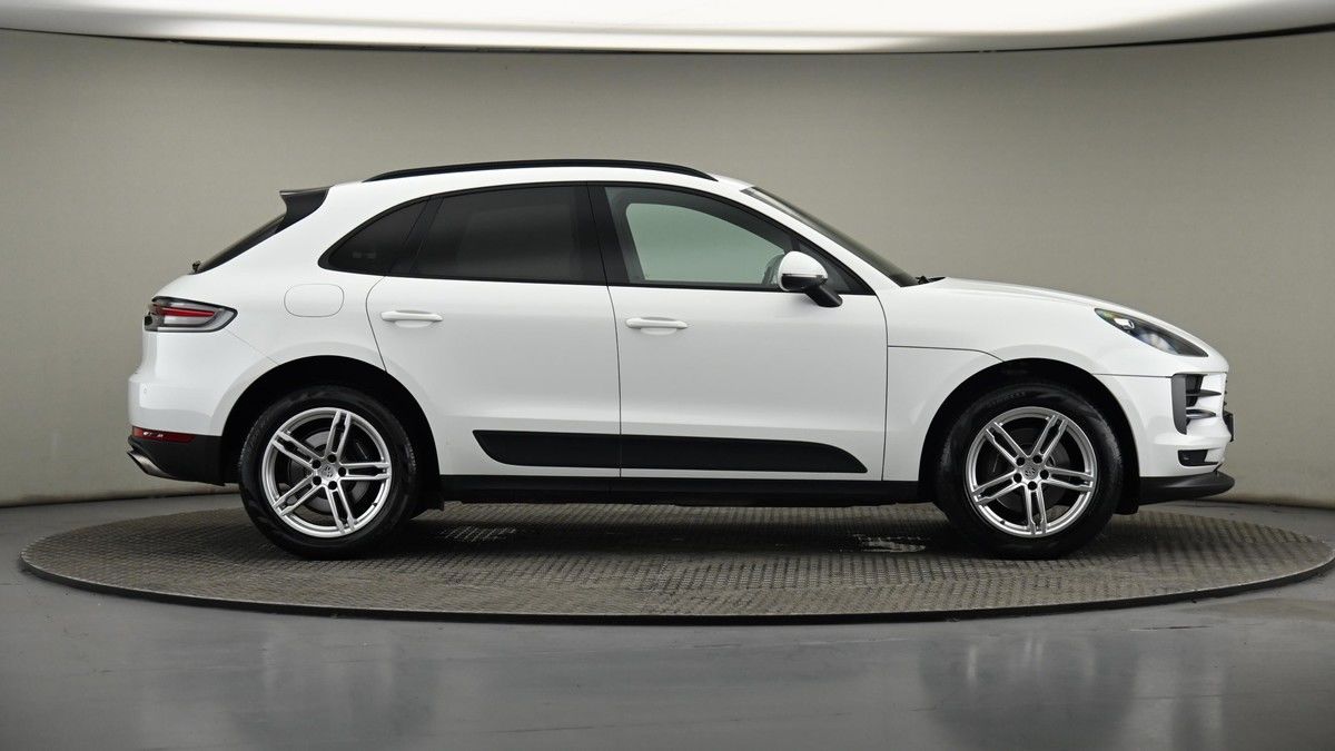 Porsche Macan Image 27