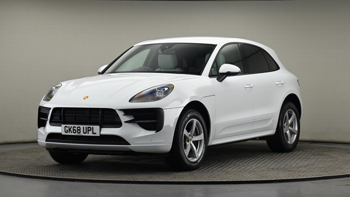 Porsche Macan Image 21