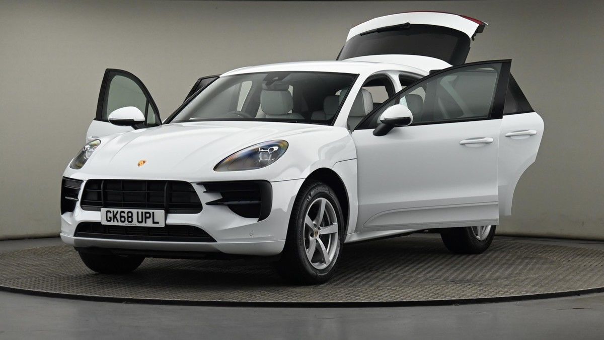 Porsche Macan Image 27