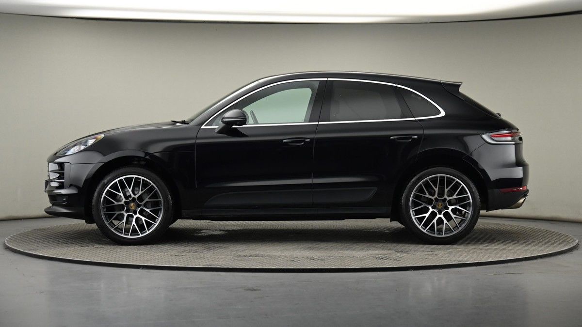Porsche Macan Image 23