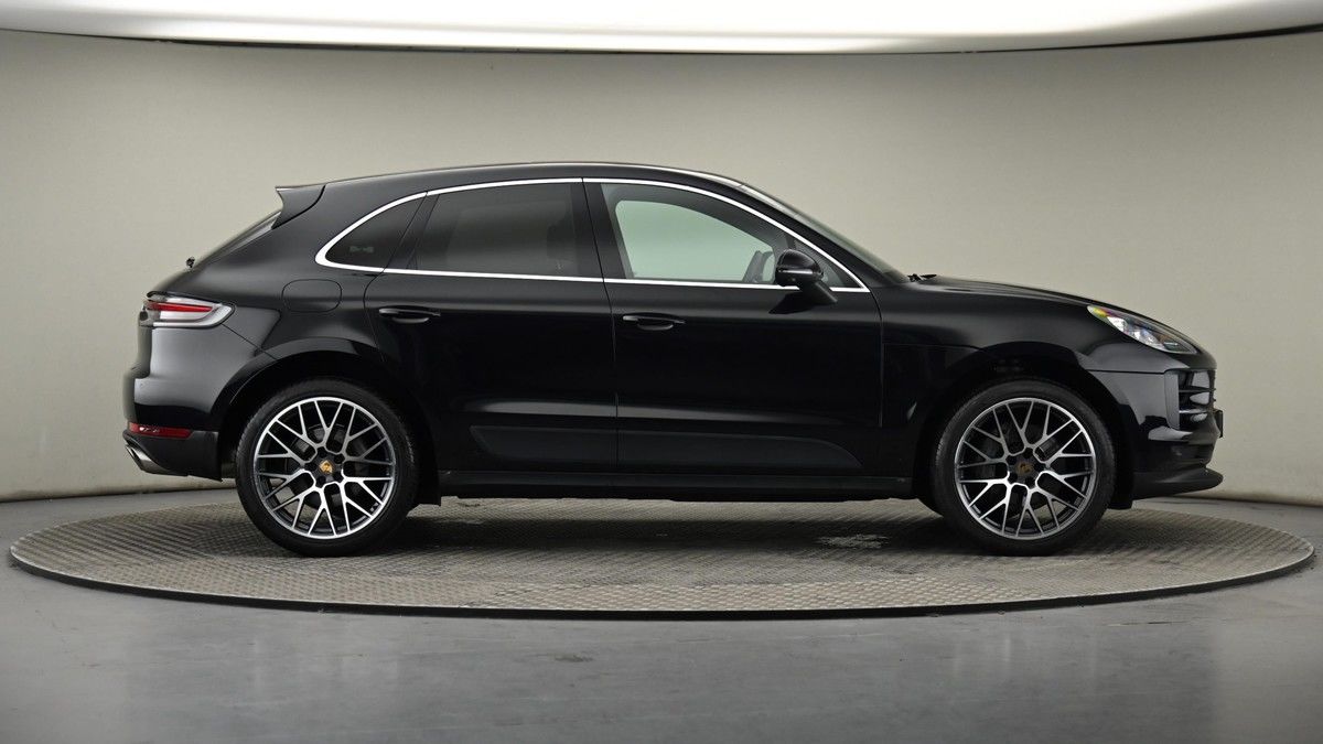 Porsche Macan Image 27
