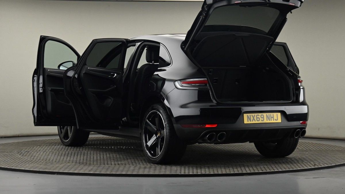 Porsche Macan Image 29